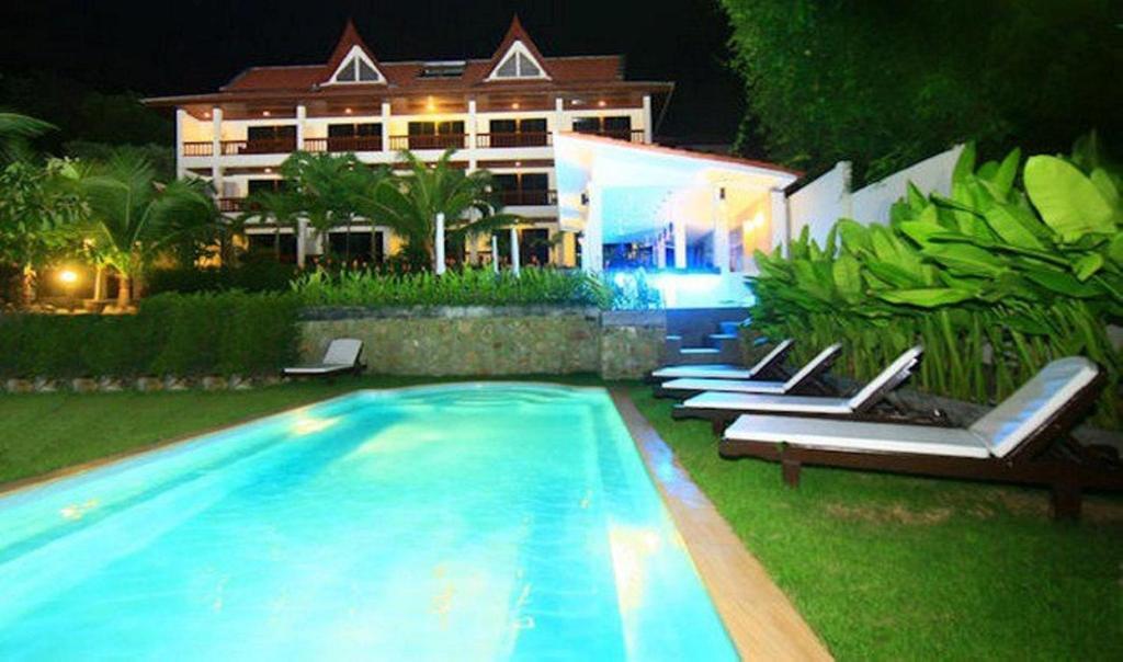 Sea Hills Resort Patong Exterior photo